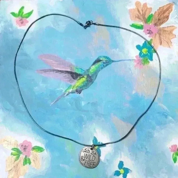 Let's be wild n free metal round pendant necklace - Picture 1 of 11